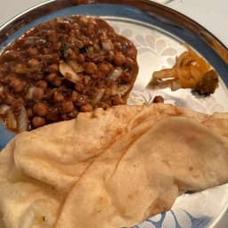 Channa Batura