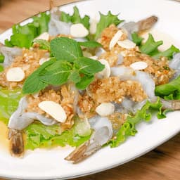 Raw Shrimps Salad