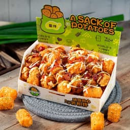 P7. Bbq & Bacon Potato Tots