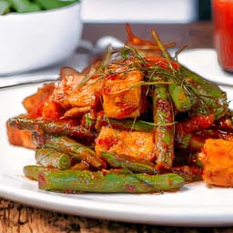 Spicy Green Bean With Fried Tofu