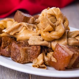 滷肉 Spiced Pork With Tofu Skin
