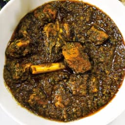 Lamb Saag Curry (Free Naan)