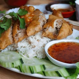 Garlic Rice With Crispy Chicken