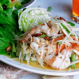Papaya Salad Grilled Shrimps