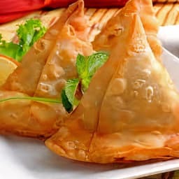 Veg Samosa (2Pcs)