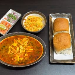 Misal Pav