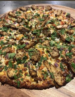 Butter Chicken Pizza Cauliflower Crust (12'')