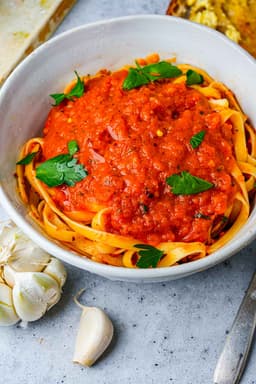 Red Sauce Veggie Pasta